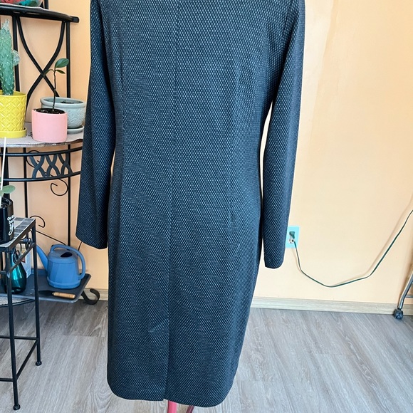 Elegant warm and soft dress. Size Xl. - Picture 4 of 6